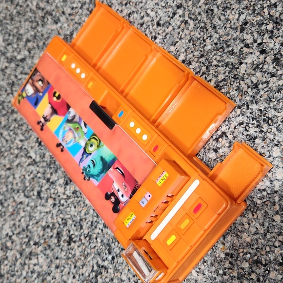 Disney Pixar pencil box - Picture 4 of 4